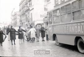 Manifestación de mujeres por la calle San Jacinto de Sevilla [Foto 02]